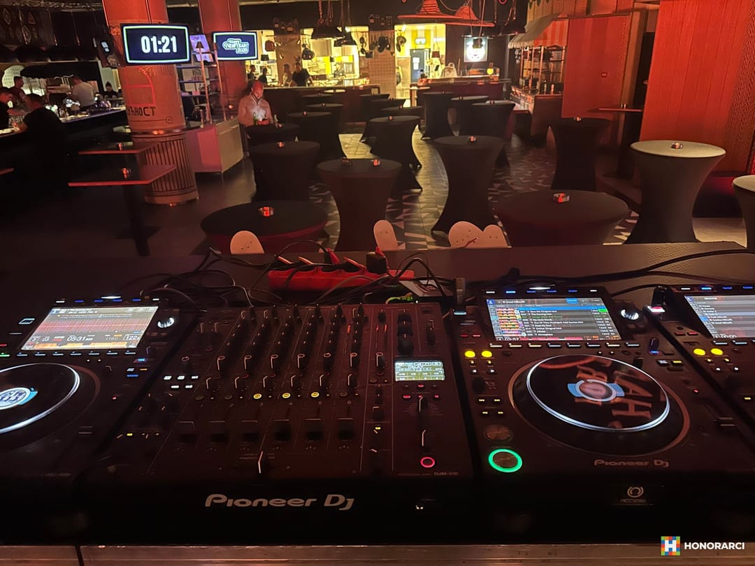 DJ za proslave Beograd – Profesionalni DJ za svadbe, rođendane i sve vrste događaja – slika 5