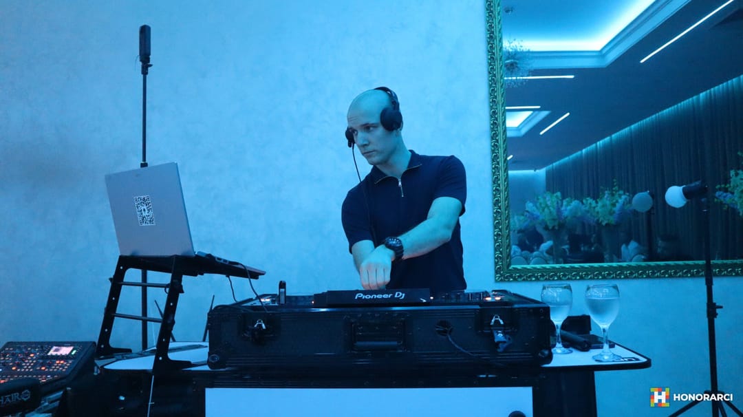 DJ za sve / Svadbe, rodjendani, proslave firme, barovi & klubovi – slika 3
