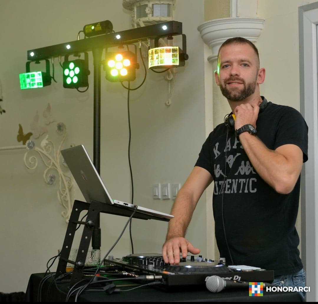 Dj za sve vrste žurki,proslava