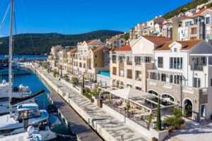 Potreban profesionalni sanker sa visokim nivoom znanja u sklopu luksuzne marine Lustica bay