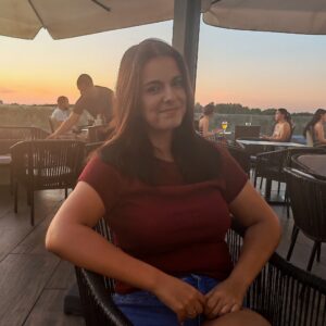 Časovi solfeđa, klavira, teorije muzike, harmonije, dirigovanja, pevanja…